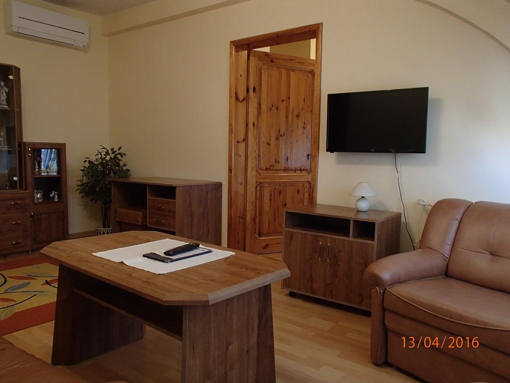 Pension Magnolia Trencin Bagian luar foto