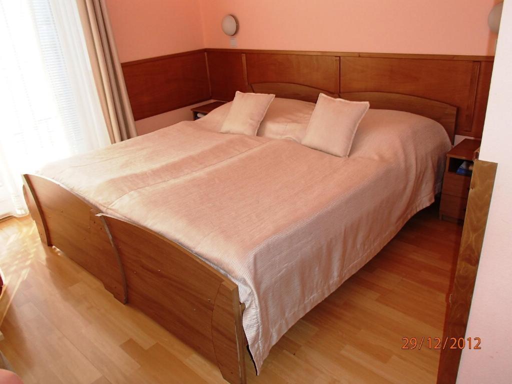 Pension Magnolia Trencin Bagian luar foto